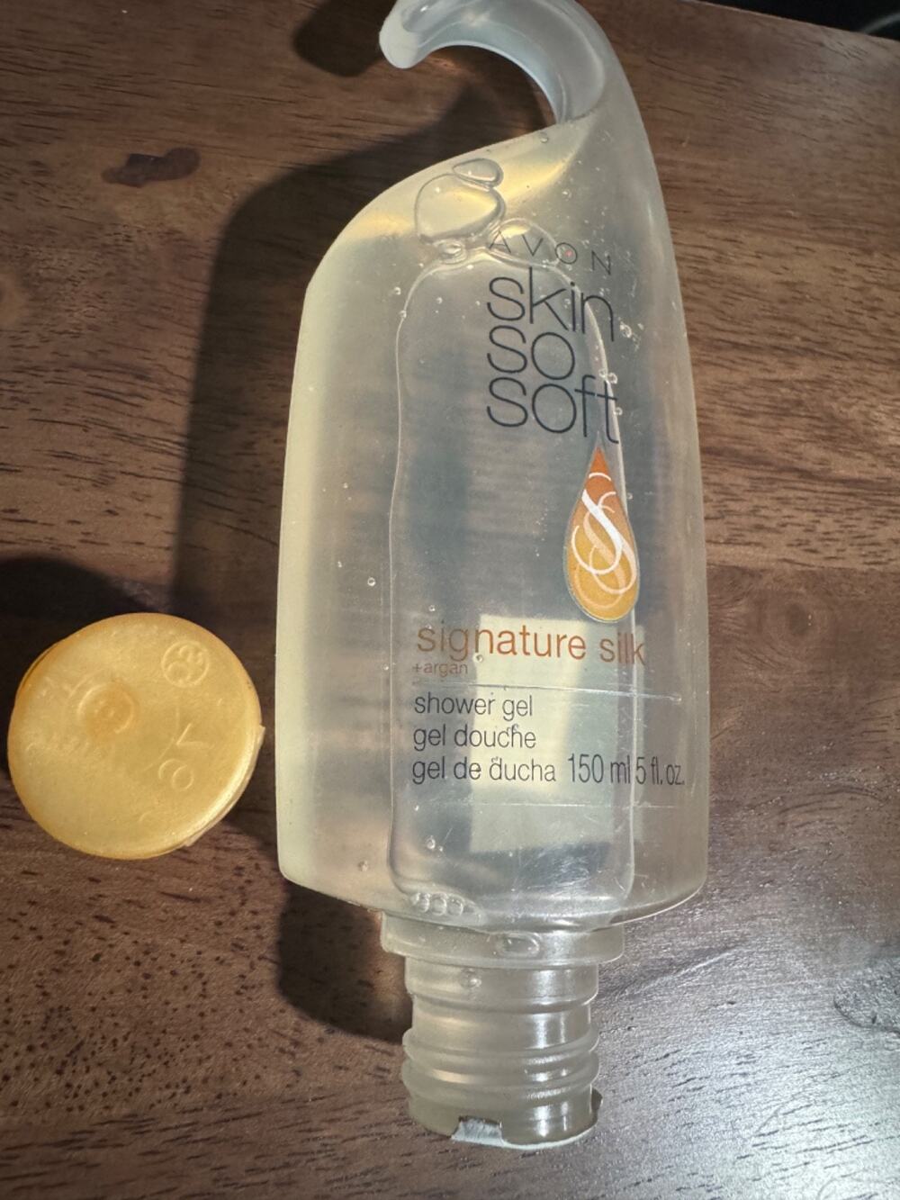 Avon skin so soft body wash “signature silk”
